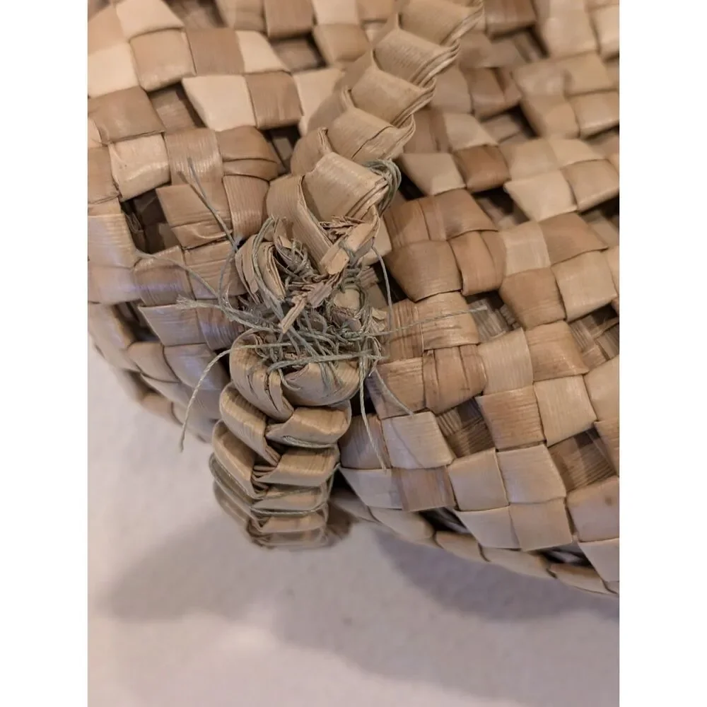 Vintage Woven Straw Backpack – Artisanal Craft – Repair or Repurpose - Picture 4 of 7